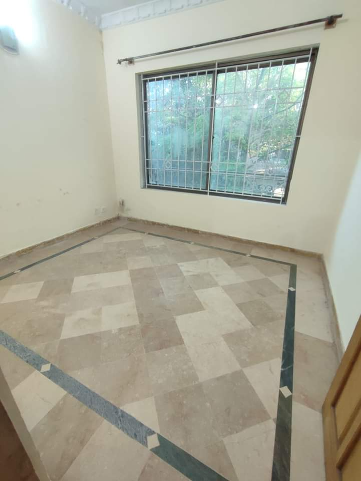 5 MARLA HOUSE FOR RENT IN G11/2 ISLAMABAD